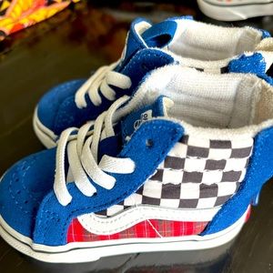 Size 4 Baby Vans!